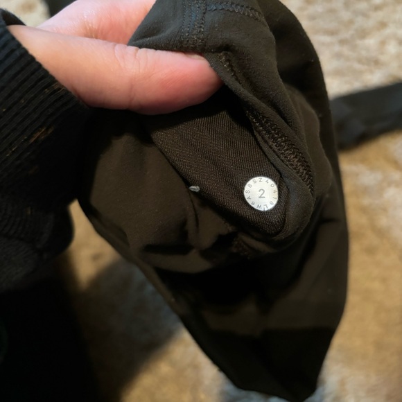 6 pair of size 2 Lululemon - Picture 7 of 16